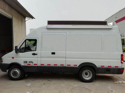 依維柯牌NJ5047XSHEVFC純電動售貨車公告圖片