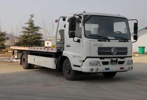 清障车