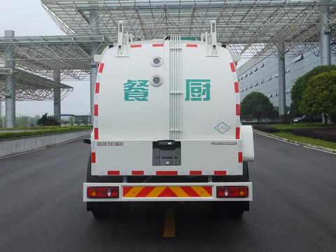 中联牌ZLJ5160TCAEQE5NG餐厨垃圾车公告图片