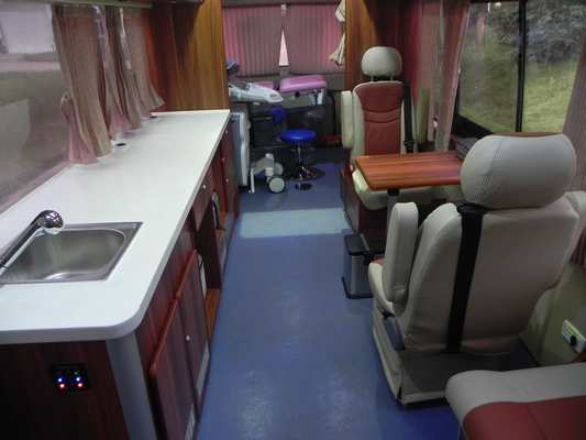 紅都牌JSV5071XYLM25體檢醫(yī)療車公告圖片