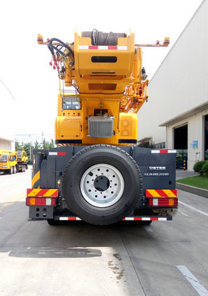 徐工牌XZJ5486JQZ80汽車起重機(jī)公告圖片