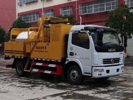 路面养护车