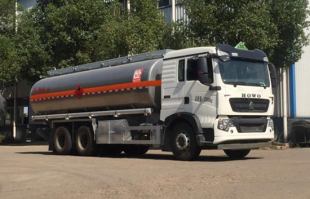 运油车