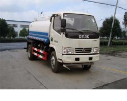 绿化喷洒车