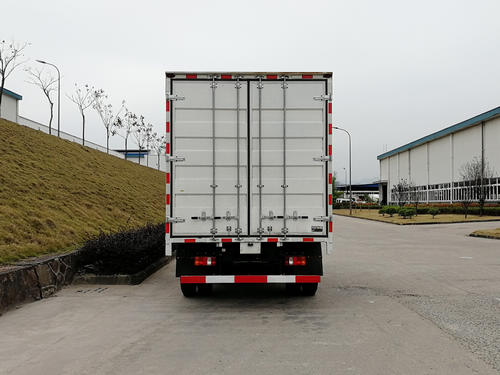 豪曼牌ZZ5048XXYG17FB3廂式運(yùn)輸車公告圖片