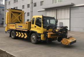 绿化综合养护车