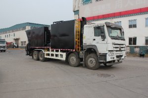 同步碎石封层车