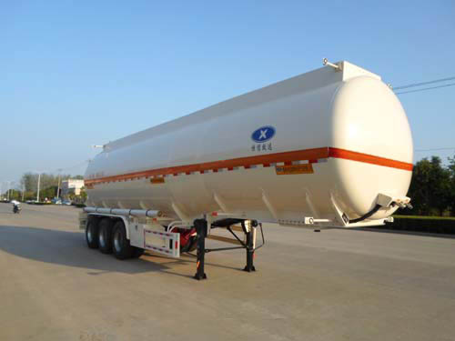 恒信致远牌11.8米31吨3轴易燃液体罐式运输半挂车(CHX9406GRY)