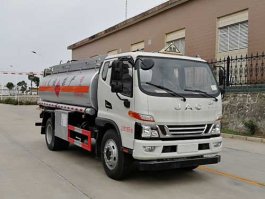 运油车