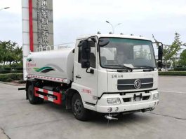 绿化喷洒车