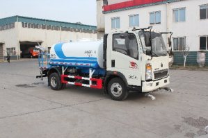 洒水车