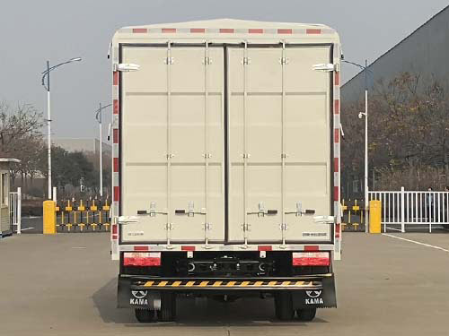凱馬牌KMC5041CCYA306DP6倉(cāng)柵式運(yùn)輸車(chē)公告圖片