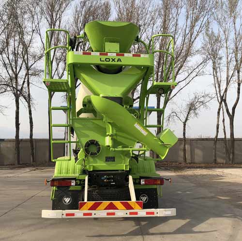 福田牌BJ5319GJB-FC混凝土攪拌運(yùn)輸車公告圖片