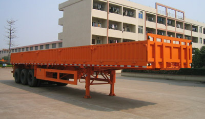 新日钢牌12.9米31吨3轴栏板式运输半挂车(FFR9390TP)