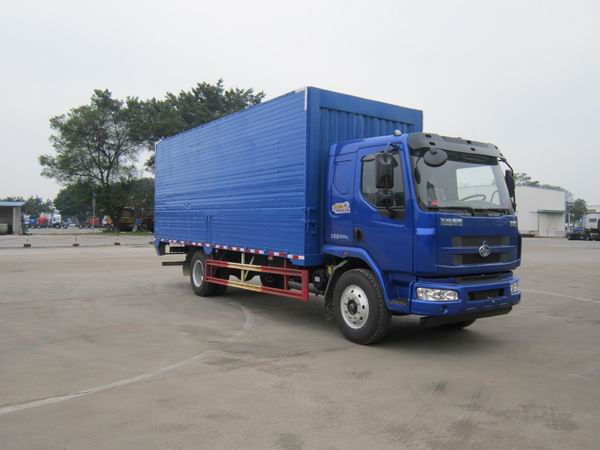 乘龙牌LZ5182XYKM3AB翼开启厢式车公告图片