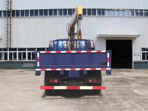 豪曼牌ZZ5048JSQD17EB0隨車起重運(yùn)輸車公告圖片