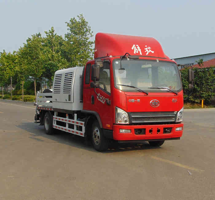 九合重工牌JHZ5081THB车载式混凝土泵车