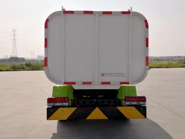 东风牌EQ5041ZLJPBEV纯电动自装卸式垃圾车公告图片