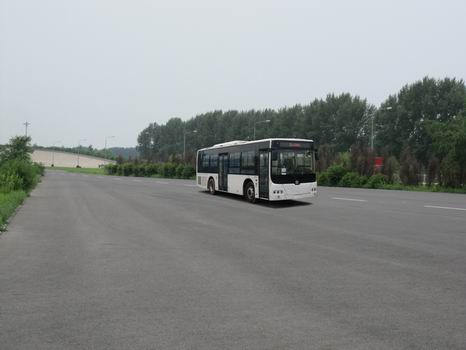 中国中车牌CA6106URHEV80插电式混合动力城市客车公告图片