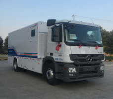 消毒车