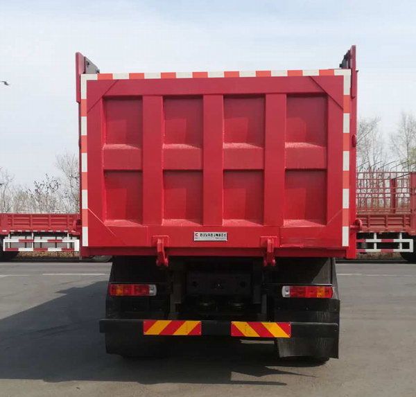 馳田牌EXQ5310ZLJCA2L自卸式垃圾車公告圖片