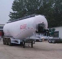 下灰半挂车