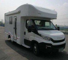 多士星牌JHW5042XLJ旅居车