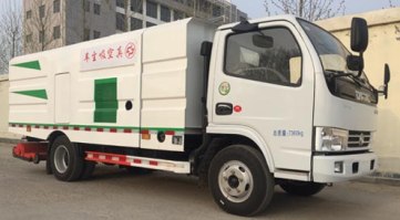 吸尘车