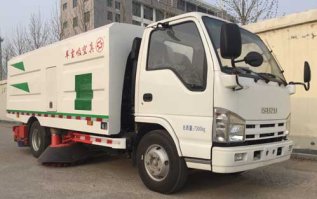 吸尘车