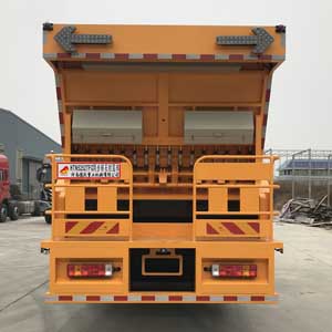 鸿天牛牌HTN5252TFC同步碎石封层车公告图片