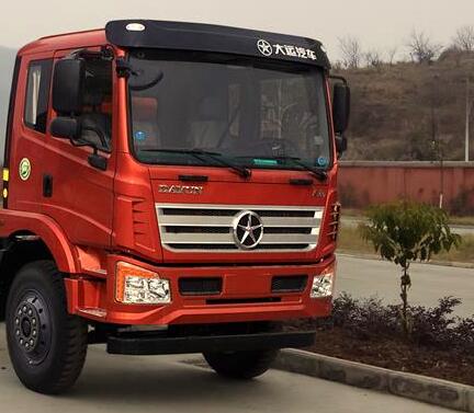 大運(yùn)牌DYQ5180CCYD6AB倉柵式運(yùn)輸車公告圖片