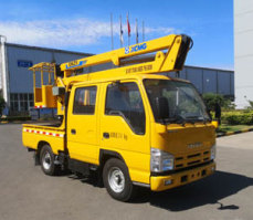 高空作业车