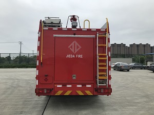 捷达消防牌SJD5170GXFPM60/SDA泡沫消防车公告图片