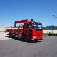 随车起重运输车