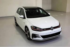 大众牌FV7204HEDBG型轿车