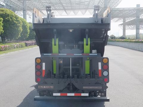 中联牌ZBH5040ZZZSHBEV纯电动自装卸式垃圾车公告图片
