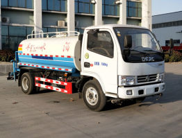 洒水车