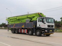 混凝土泵车