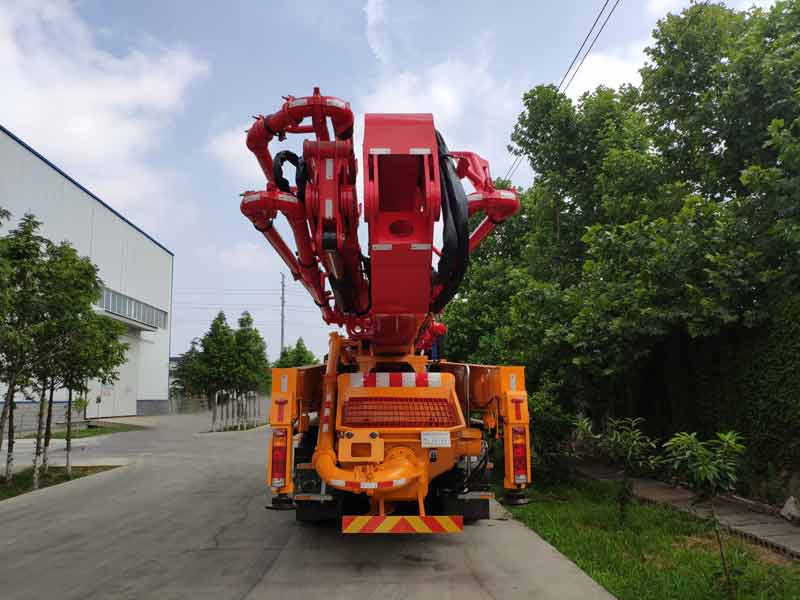 科尼樂(lè)牌KNL5351THB混凝土泵車公告圖片