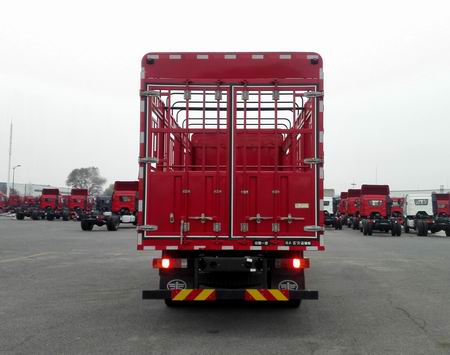 解放牌CA5180CCQP62K1L4E5畜禽運(yùn)輸車公告圖片