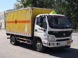 爆破器材运输车