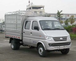 仓栅式运输车
