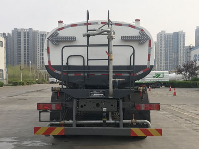 东岳牌ZTQ5250GSSZ6N43FL洒水车公告图片