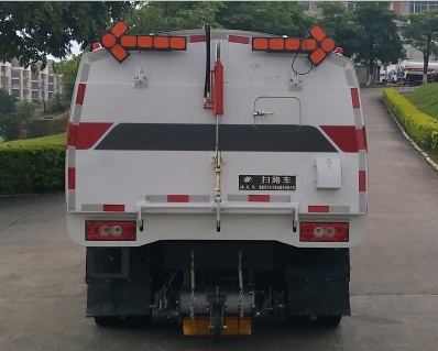 福龍馬牌FLM5080TSLFM6掃路車公告圖片