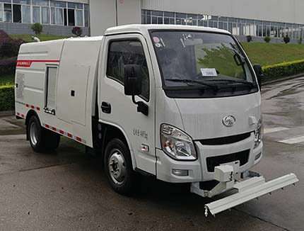 福龍馬牌FLM5041TYHNJBEV純電動路面養(yǎng)護車公告圖片