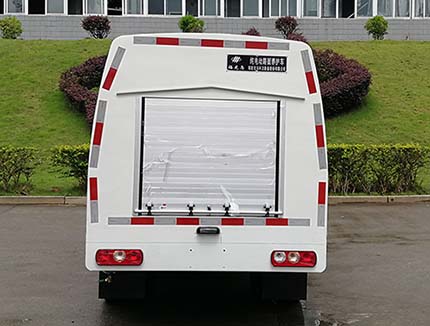 福龍馬牌FLM5041TYHNJBEV純電動路面養(yǎng)護車公告圖片