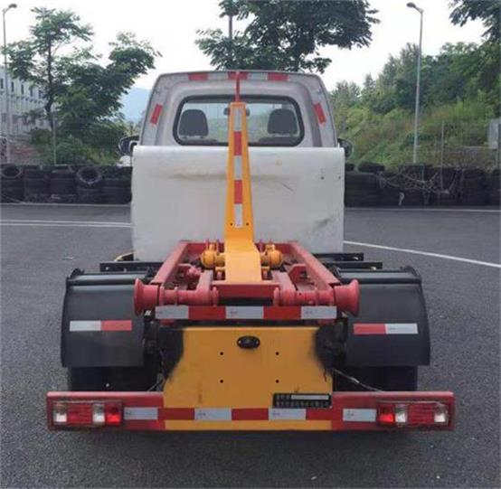 重特牌QYZ5030ZXXBEV純電動車廂可卸式垃圾車公告圖片