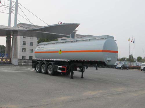 久龙牌10米30.5吨3轴氧化性物品罐式运输半挂车(ALA9400GYW)