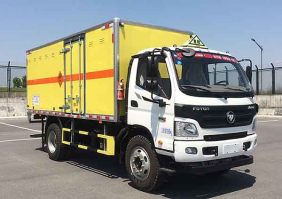 爆破器材运输车