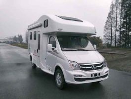 大通牌SH5041XLJA9D5-CF旅居车